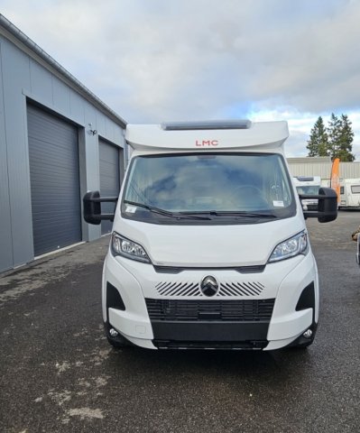 LMC Tracer V670 - Photo 2