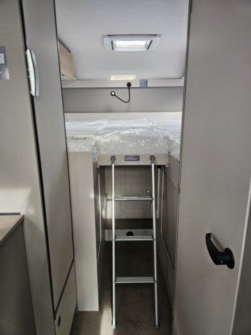 LMC Tracer V670 - Photo 13