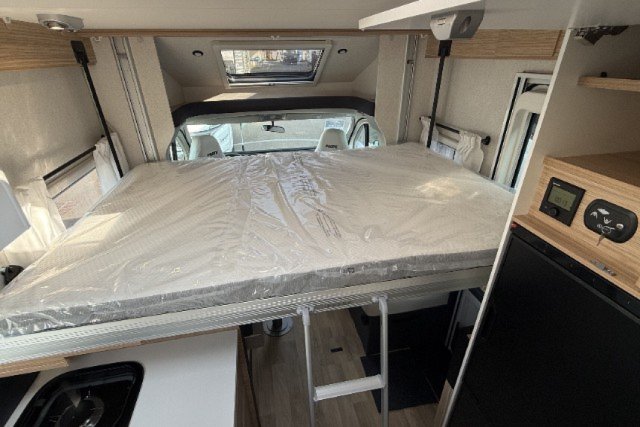 Pilote P 740 FGJ Evidence - Photo 9