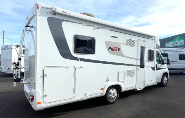 Pilote P 746 FC Sensation - Photo 2