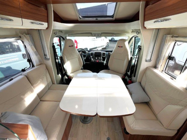 Pilote P 746 FC Sensation - Photo 9