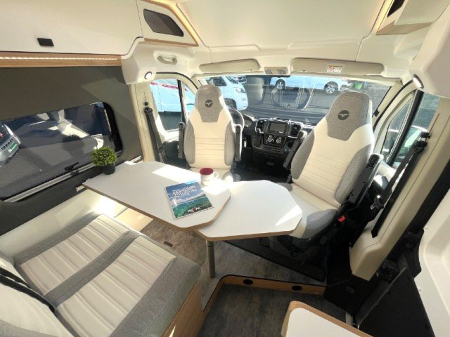 Pilote V 630 J Evidence - Photo 9