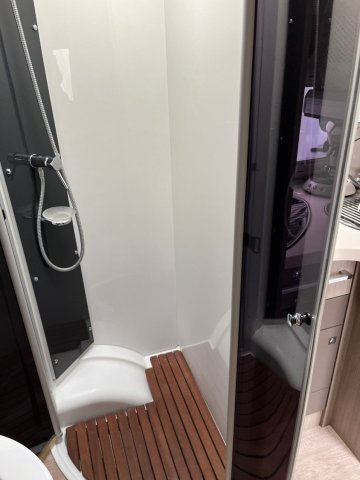 Challenger Genesis 388 EB - Photo 13