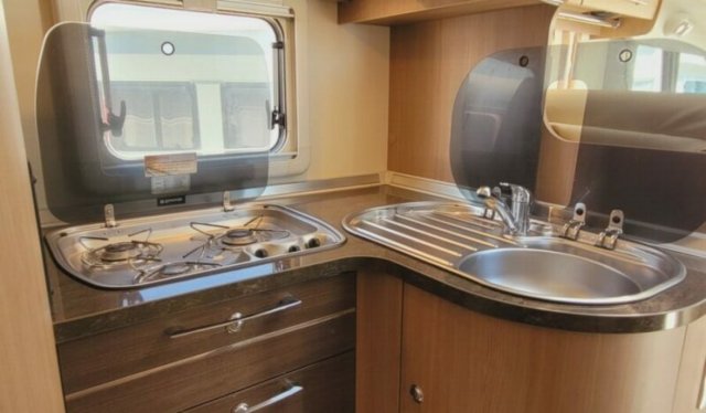 Burstner Aviano I 727 - Photo 3