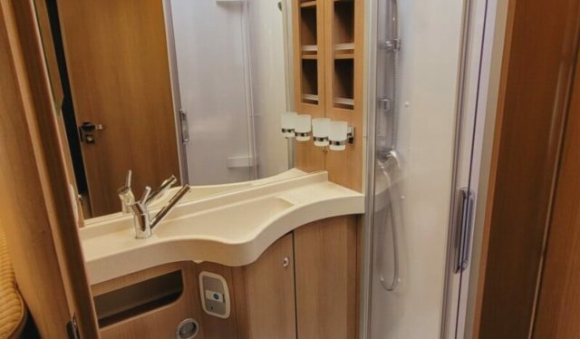 Carthago C-Tourer T 143 LE - Photo 8