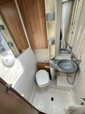 Burstner Nexxo Family A 645 - Photo 6