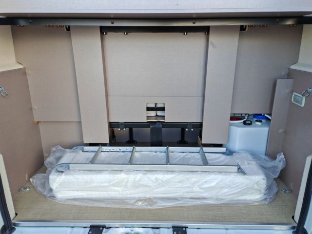 Burstner Eliseo C 644 BAHIA BOITE AUTO - Photo 4