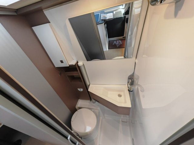 Burstner Eliseo C 644 BAHIA BOITE AUTO - Photo 7