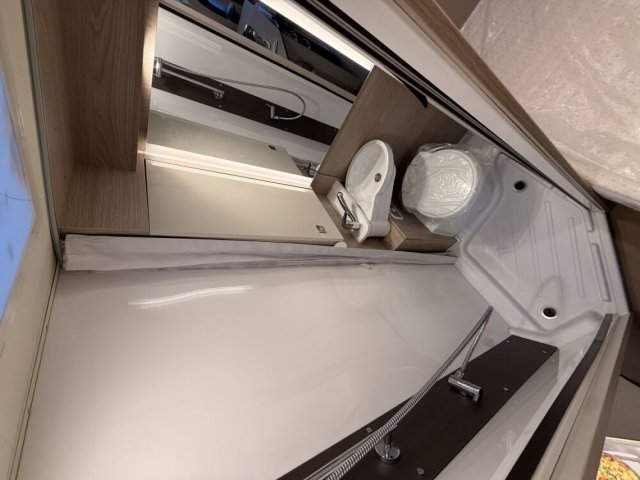 Burstner Lineo T 569 - Photo 11