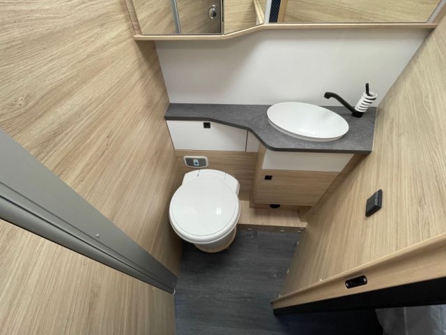 Challenger 318 Anniversary Edition - Photo 8