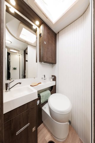 Benimar Tessoro 463 Up - Photo 11