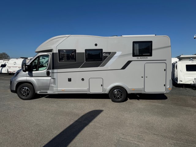 Adria Matrix 650 DL 60Y 60 ANS - Photo 4