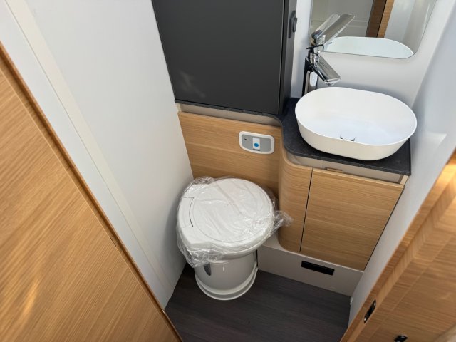 Adria Matrix 650 DL 60Y 60 ANS - Photo 11