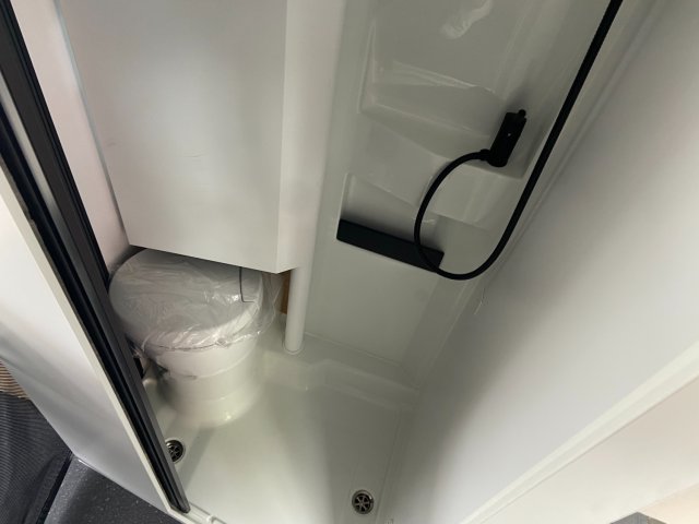 Adria Twin Sports 640 SGX 60 ANS - Photo 8