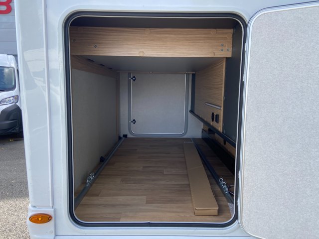 Bavaria Initial I740FC Nomade - Photo 5