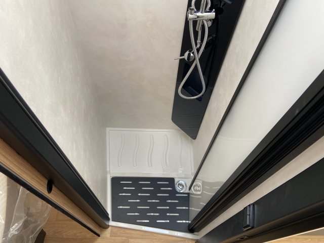 Bavaria Initial I740FC Nomade - Photo 9
