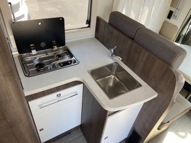 Benimar Tessoro 463 Up - Photo 10
