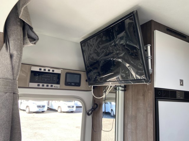Benimar Tessoro 463 Up - Photo 14