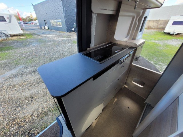 Burstner Lineo C 590 - Photo 7