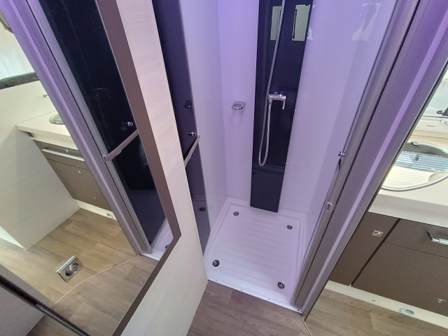 Challenger Quartz 290 - Photo 13