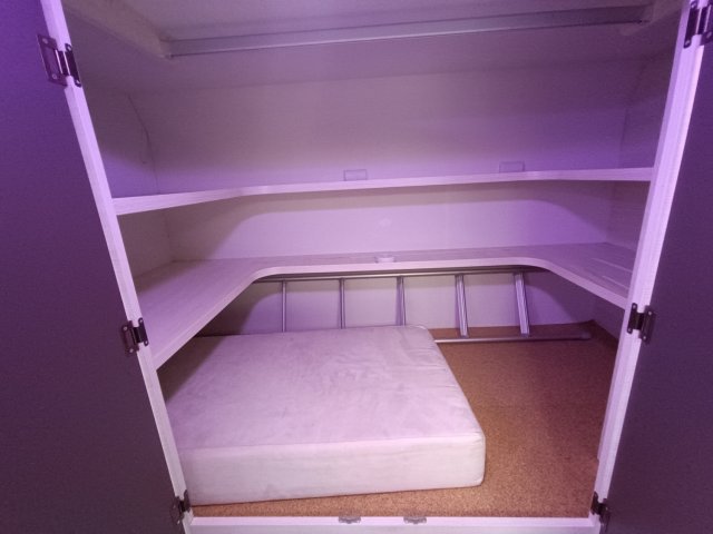 Challenger Quartz 290 - Photo 14