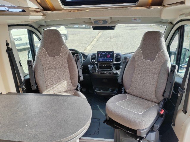 Malibu Charming GT Skyview 600 DB COMFORT - Photo 14
