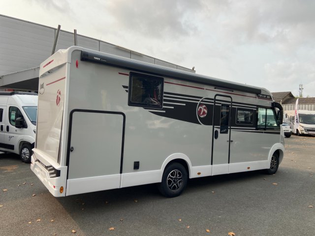 Mc Louis Nevis 881  25 EDITION - Photo 3