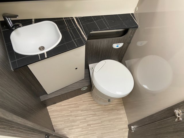 Mc Louis Nevis 881  25 EDITION - Photo 8