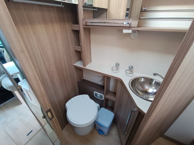 Rapido 880 F - Photo 11