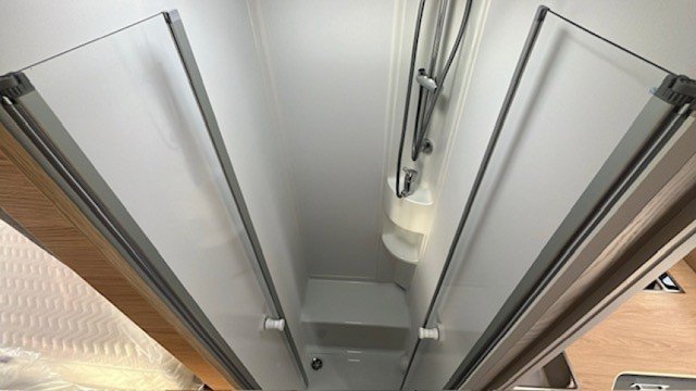 Adria Matrix 650 DL 60Y 60 ANS - Photo 3