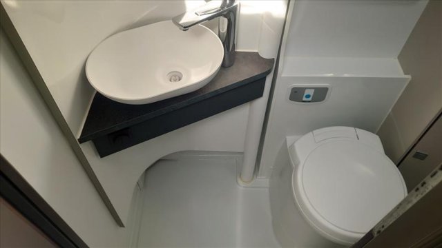 Adria Matrix Axess 650 SC - Photo 6