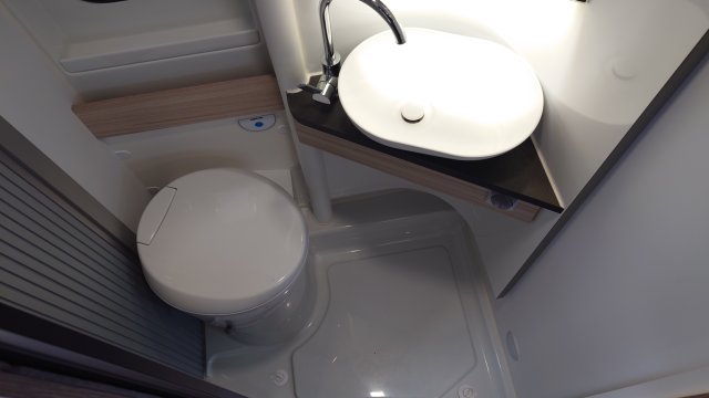 Adria Twin Plus 600 SPB - Photo 4