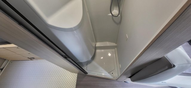 Adria Twin Plus 640 SPX SGX - Photo 9