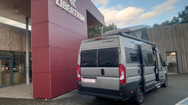 Achat Adria Twin Sports 640 SGX 60 ANS Neuf