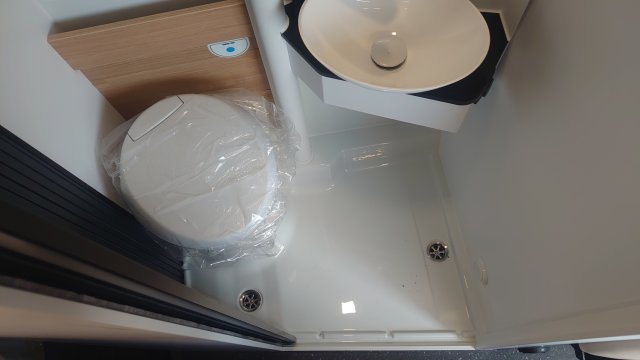 Adria Twin Sports 640 SGX 60 ANS - Photo 5