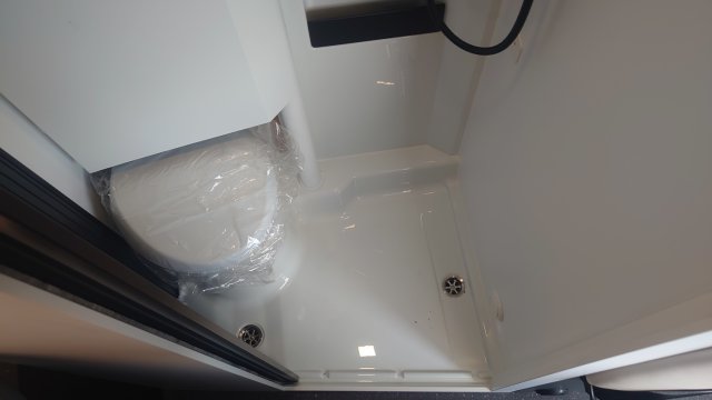 Adria Twin Sports 640 SGX 60 ANS - Photo 6