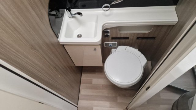 Autostar Privilege P 693 LC - Photo 8