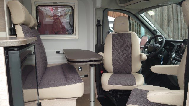 Burstner Lineo C 590 - Photo 7