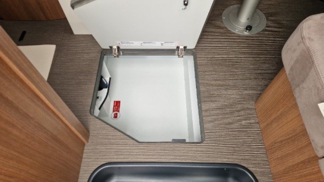 Carthago C-Compactline I 143 LE C- COMPACTLINE - Photo 8
