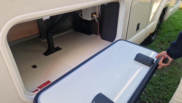 Carthago C-Tourer T 150 QB C TOURER T150QB - Photo 4