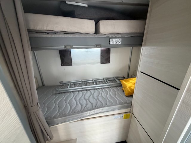 Challenger 380 Graphite Premium - Photo 6