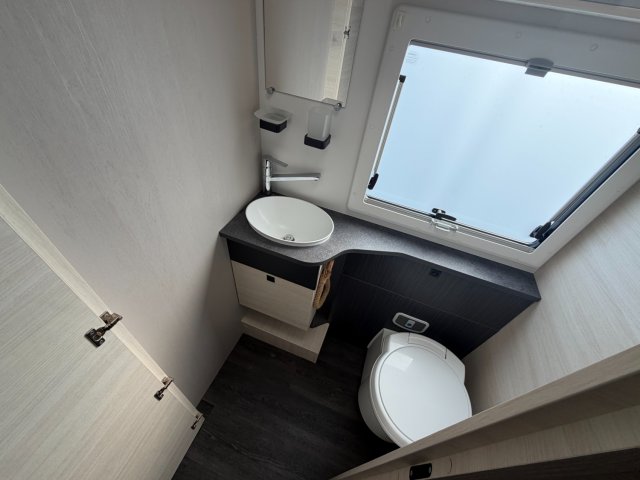 Challenger 380 Graphite Premium - Photo 7