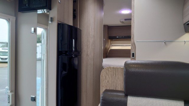 Challenger 398 XLB - Photo 9