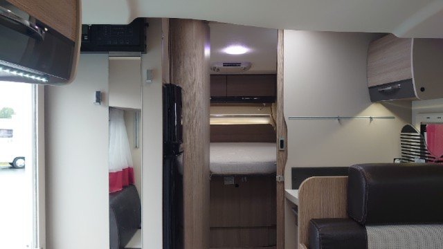 Challenger 398 XLB - Photo 10