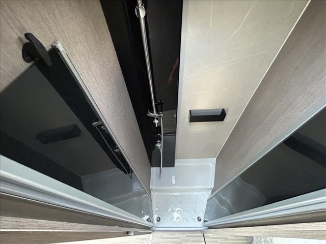 Eden Camp C 699 LC - Photo 10