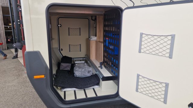 Eura Mobil Xtura 686 EF - Photo 3