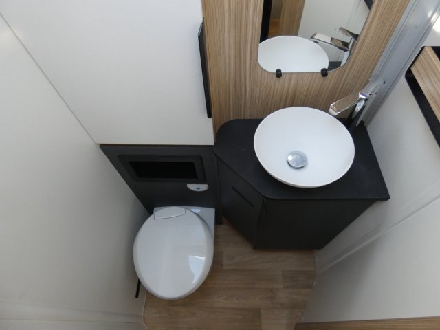 Bavaria Initial I740FC Nomade - Photo 11