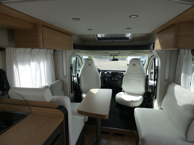 Bavaria T720FGJ Intense - Photo 3