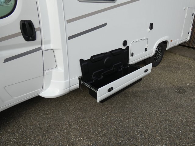 Bavaria T720FGJ Intense - Photo 14