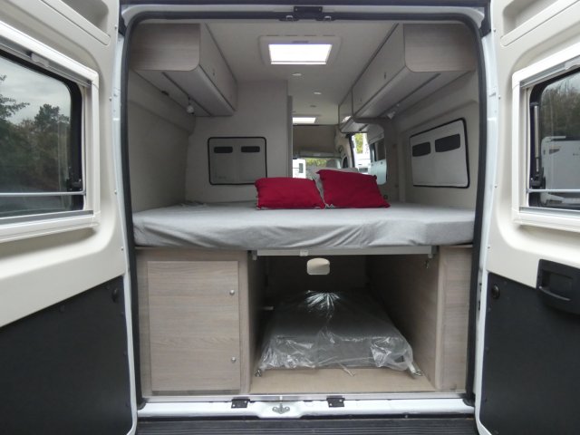 Burstner Campeo C 600 Black Forest - Photo 4